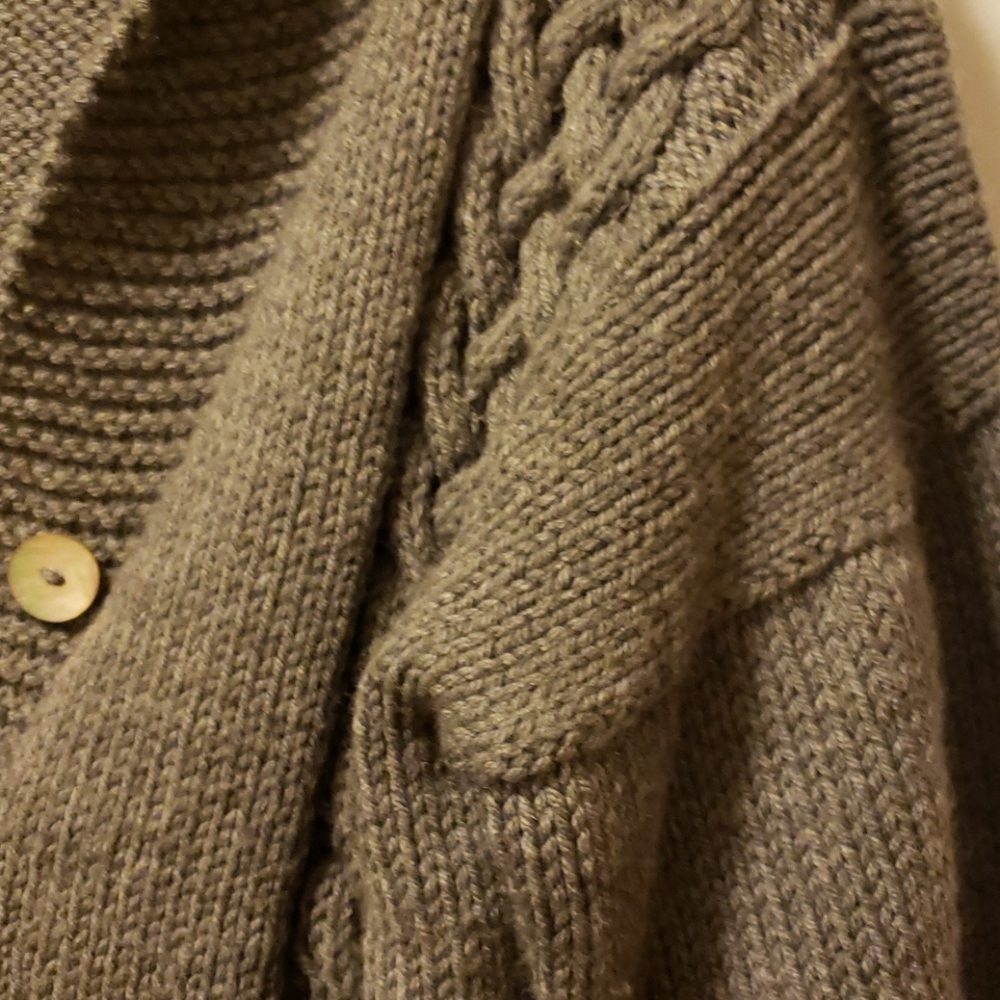 Sweater - Picture 5 of 6